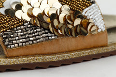 EMBROIDERED PLATFORM