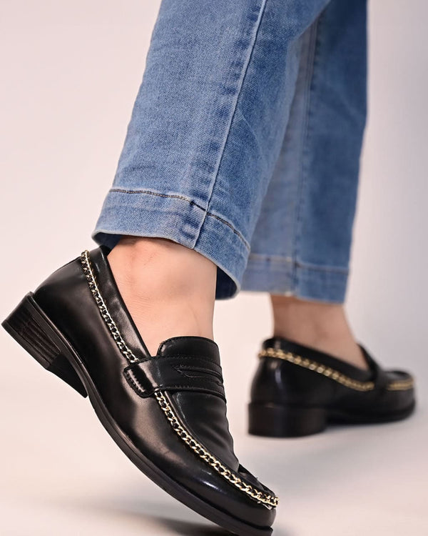 BLACK CHAIN LOAFER