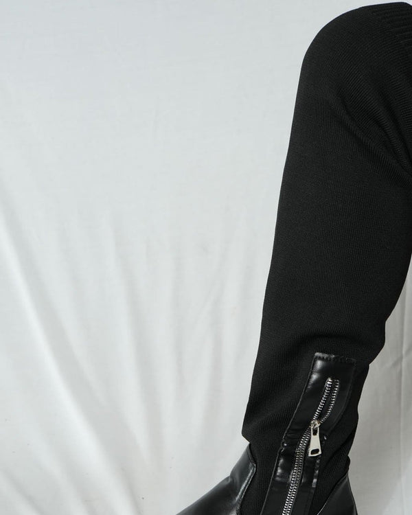 Knee high winter boots