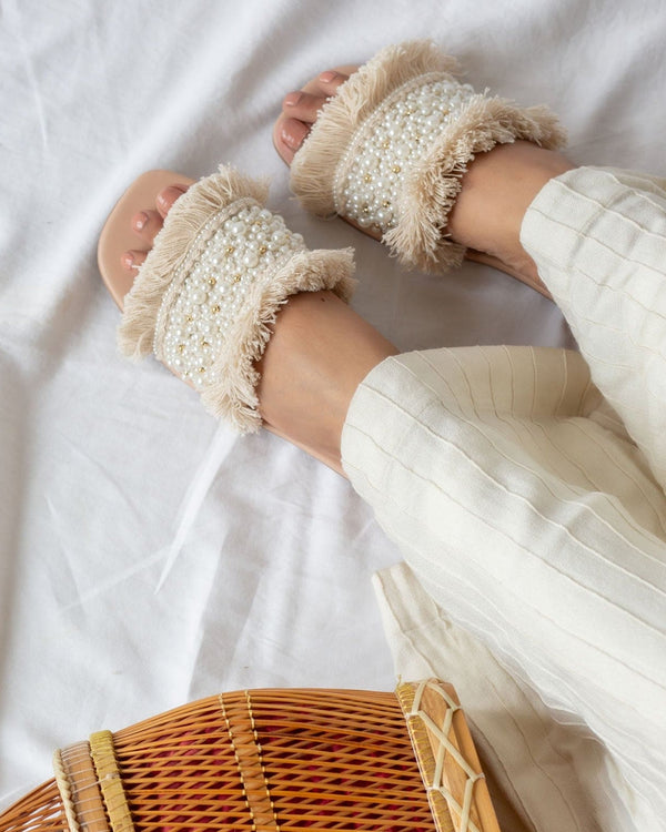 Pearl Slides (40% OFF)