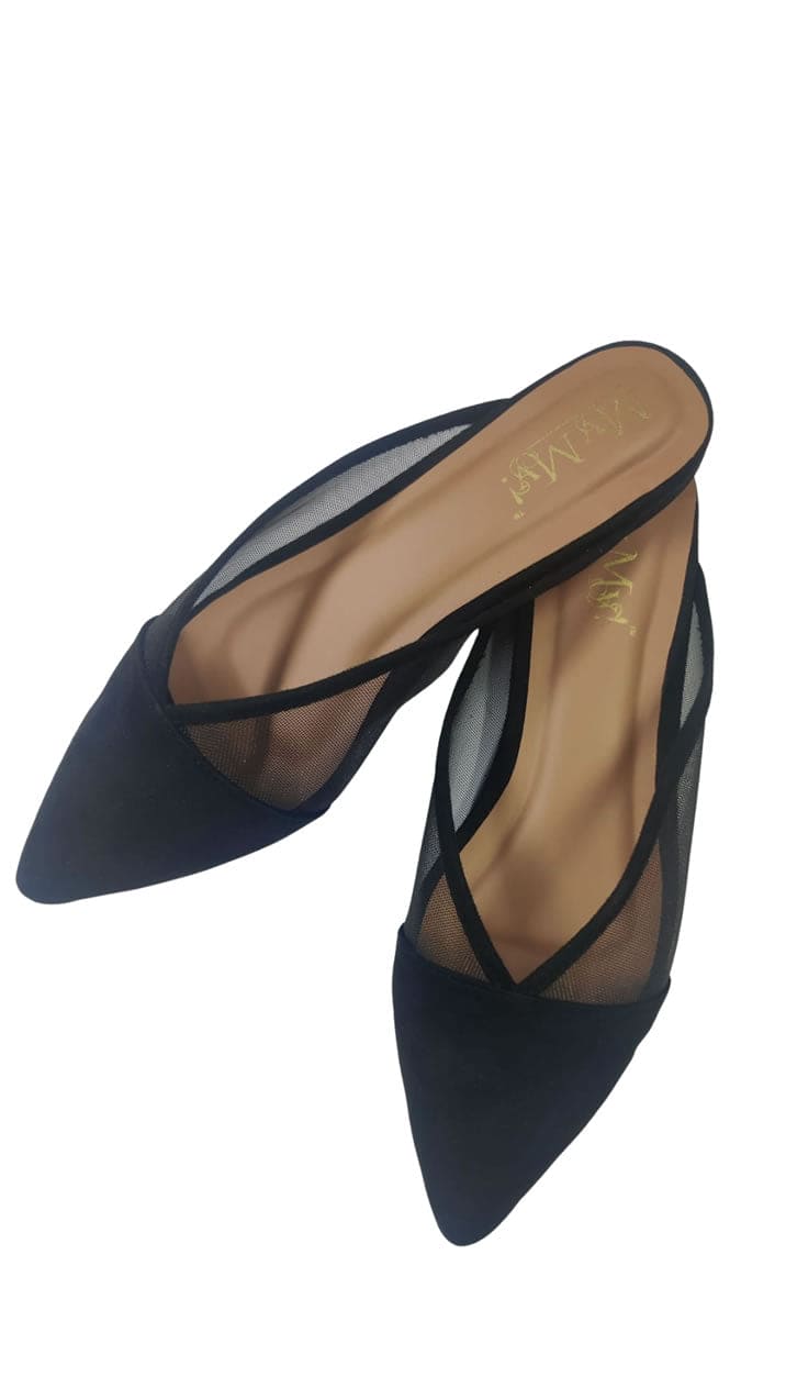 Velvet Dreams in Black