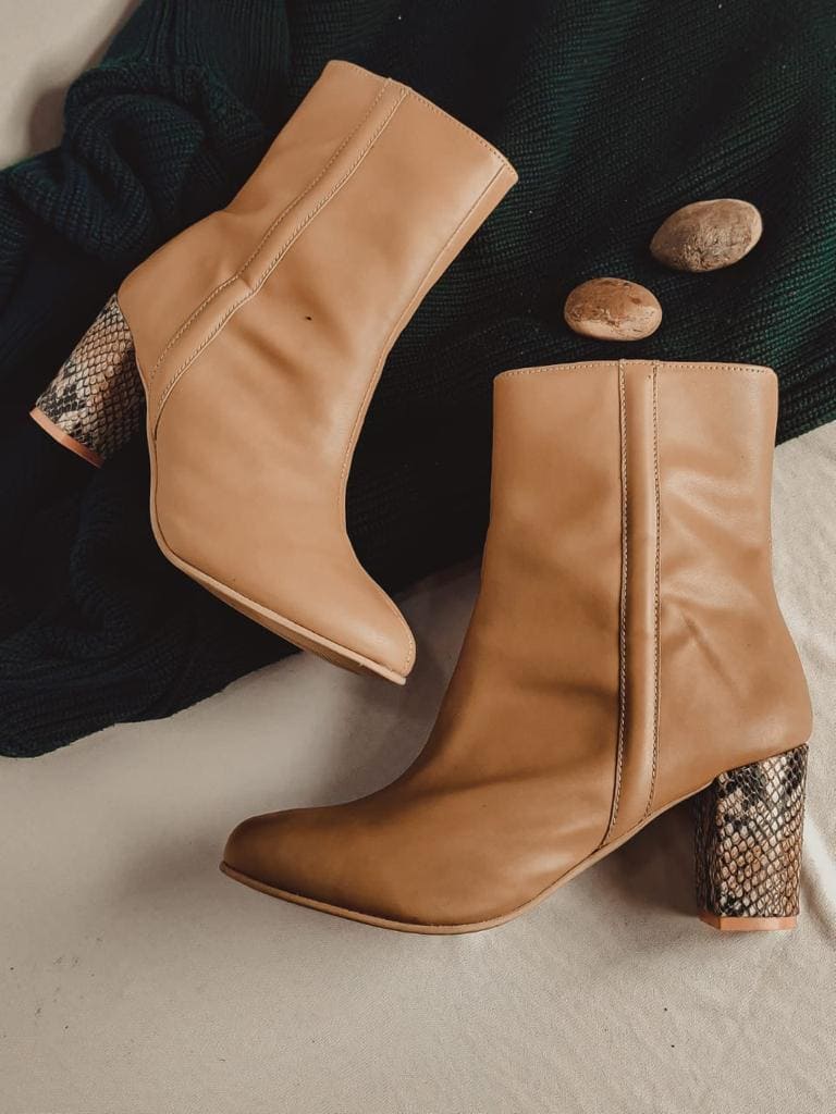 Pointed Toe Slouch Boot (BARE SERPENT)