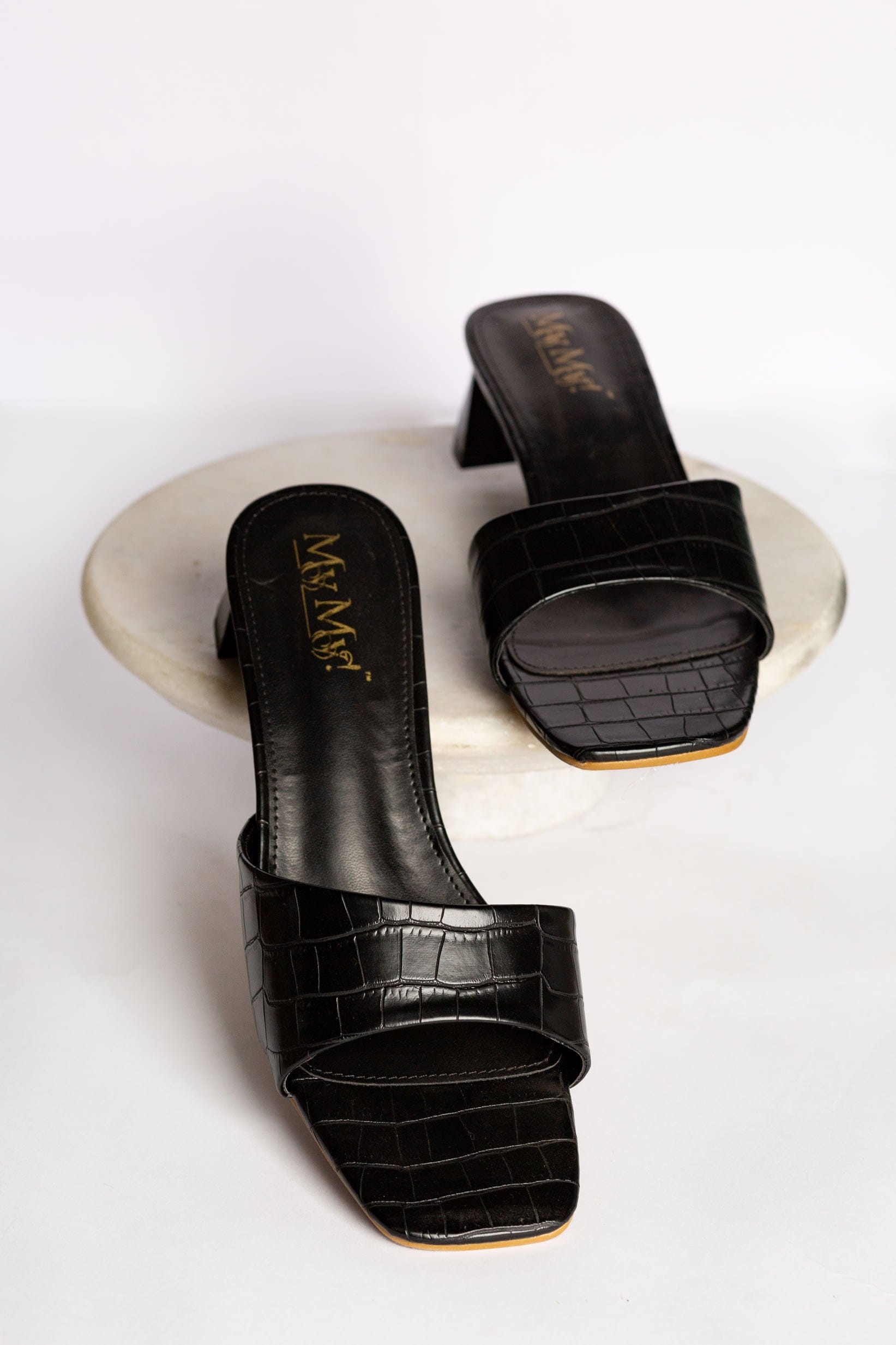 Croco black slides