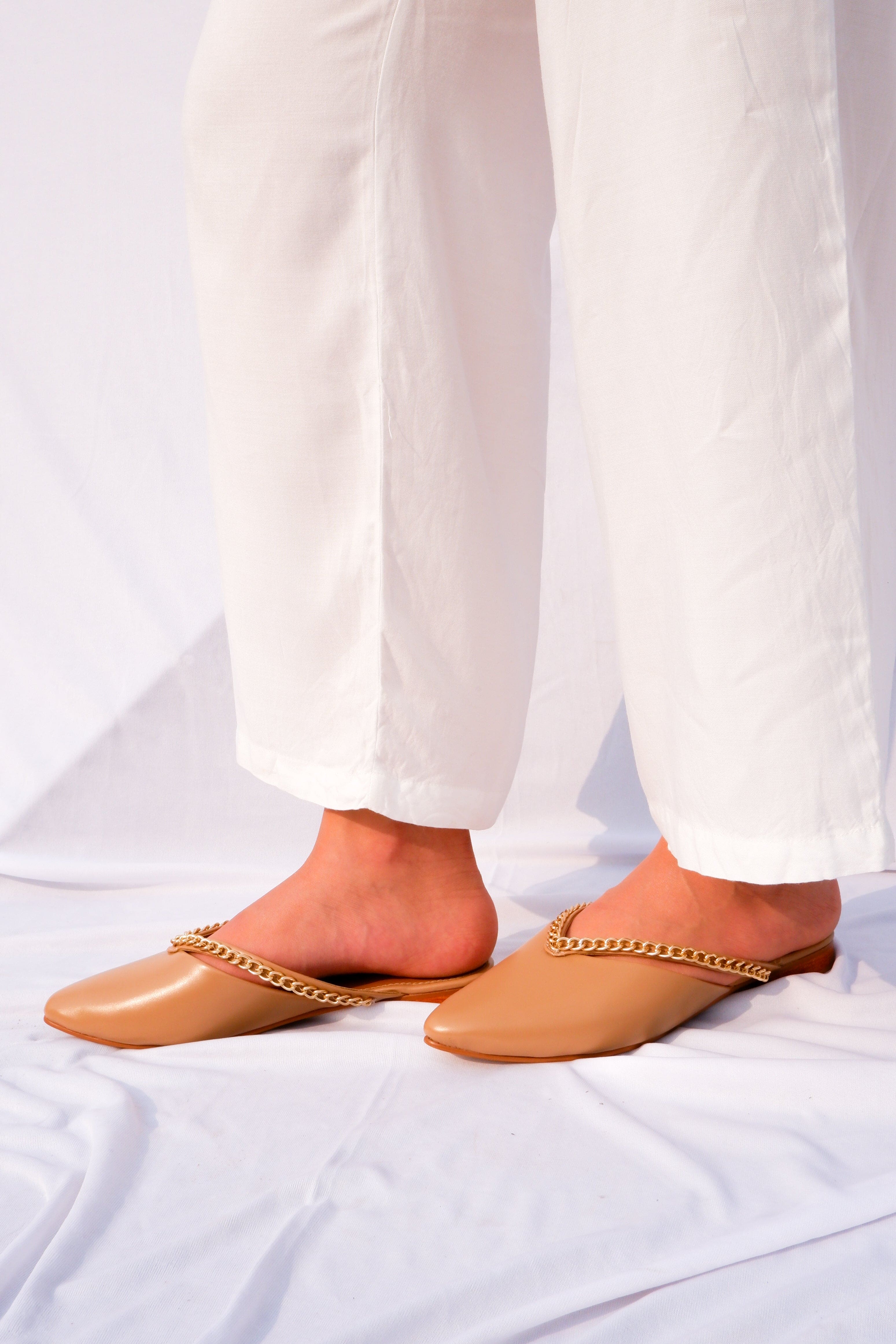 NUDE CHAIN MULES (60% OFF)