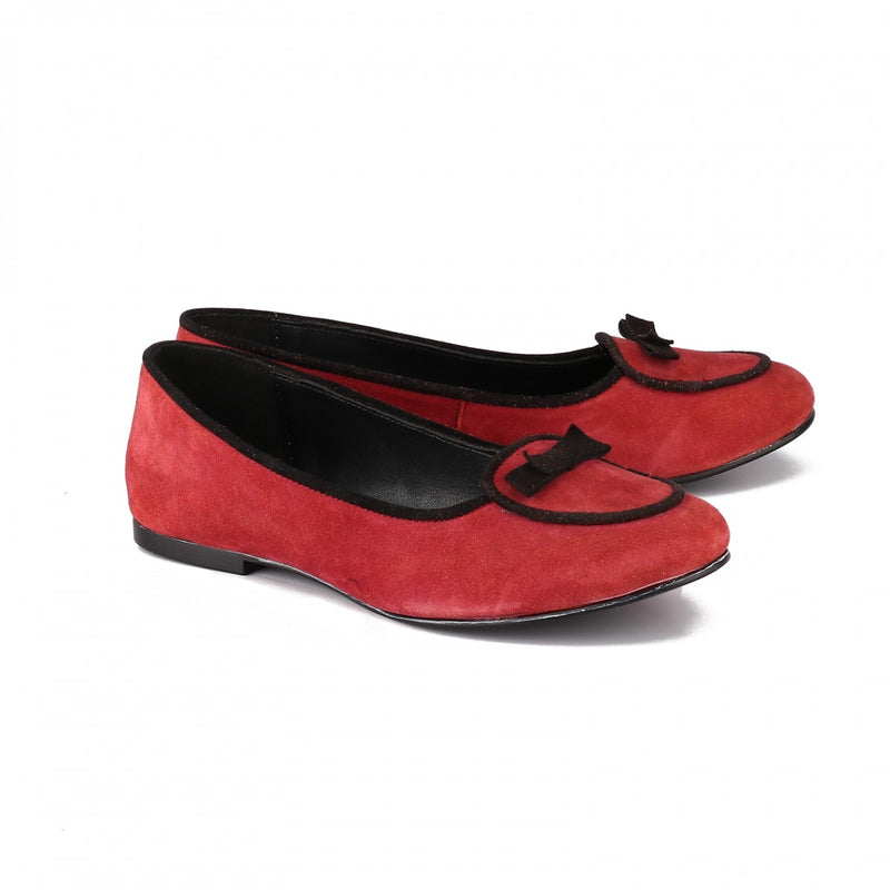 Two-tone Red Outline Point-toe Loafers