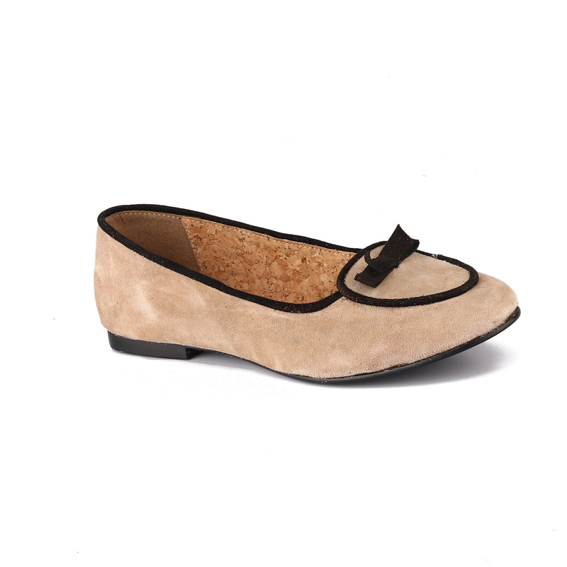 Two-tone Black Outline Point-toe Loafers