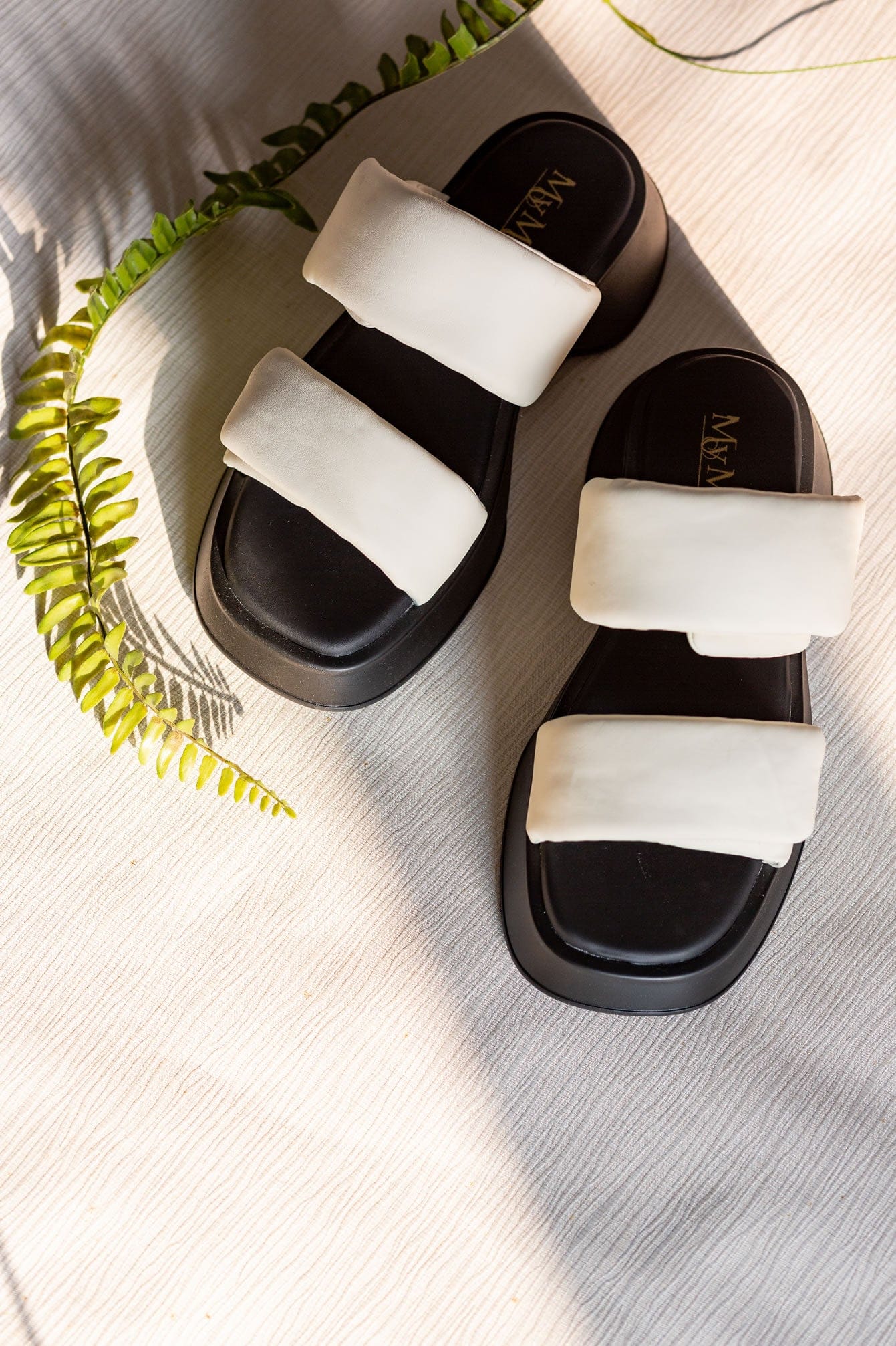 White platform slides